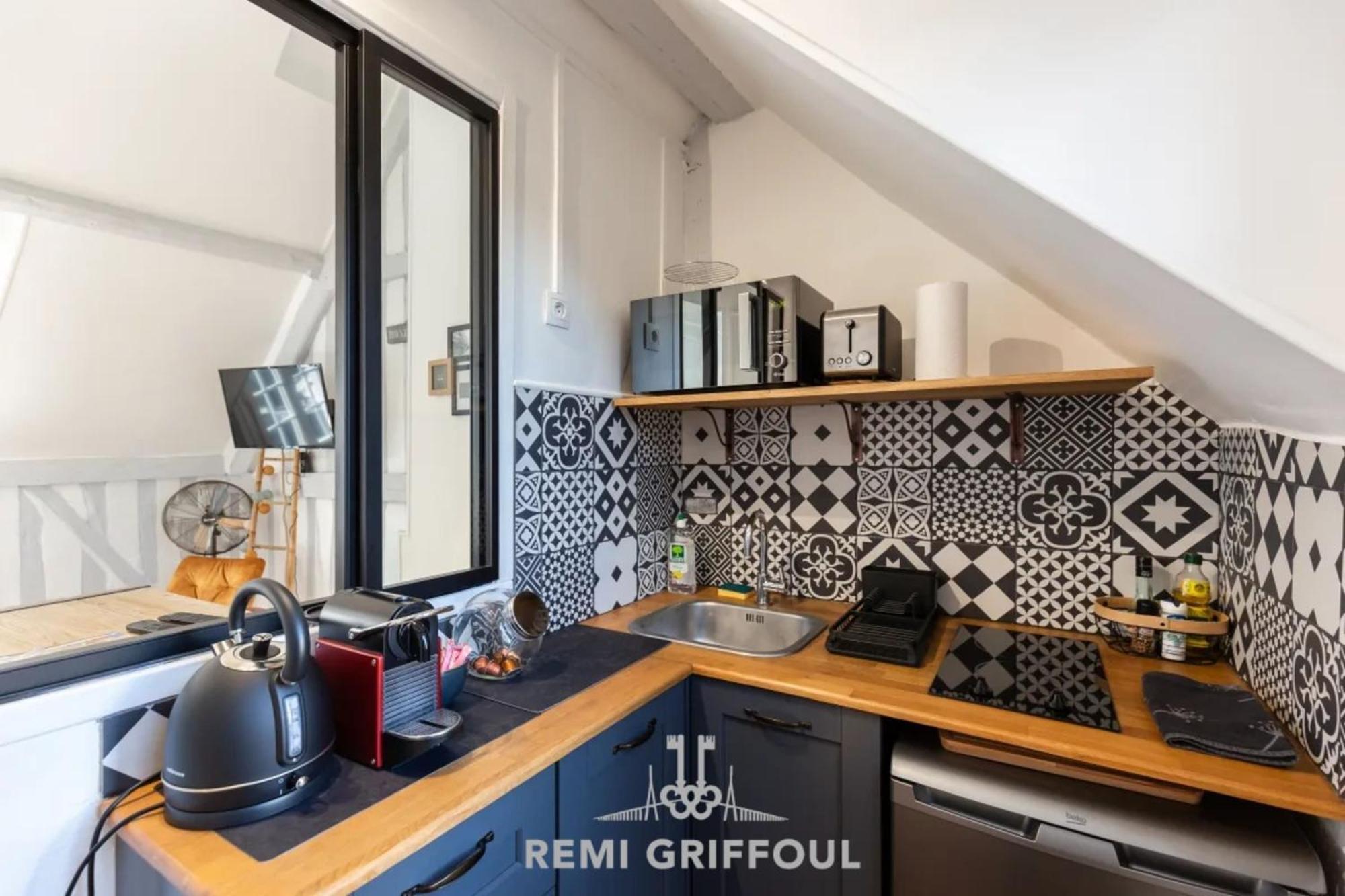 La Capucine Lovely Studio City Center Honfleur Exterior photo